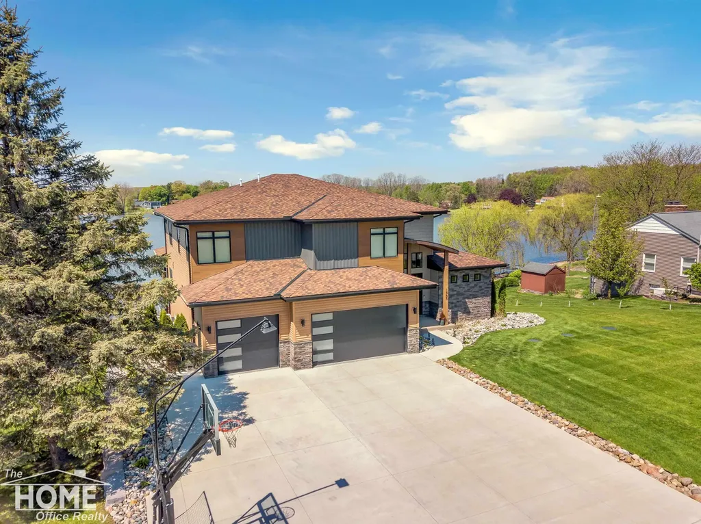 1965 W Manitou Drive Bennington Township MI 48867