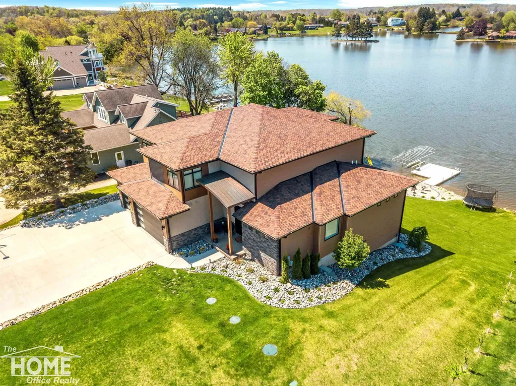 1965 W Manitou Drive Bennington Township MI 48867