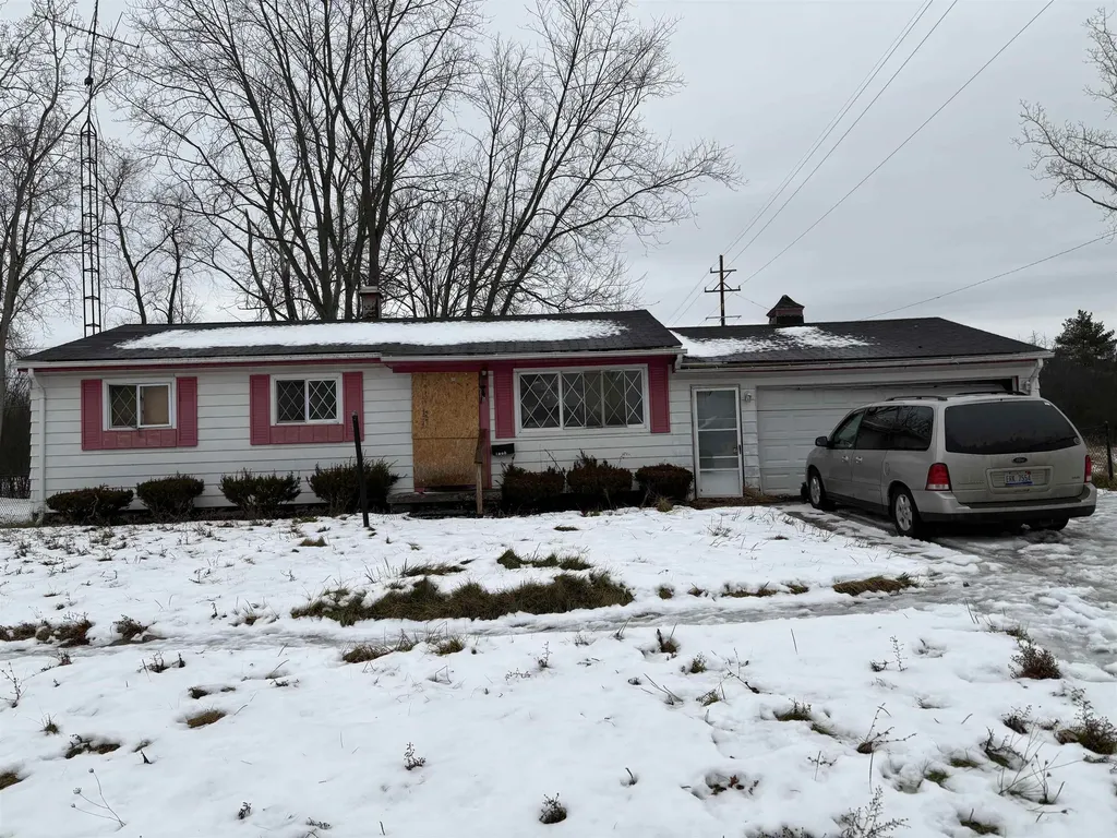 2008 Daron Place Flint City MI 48505