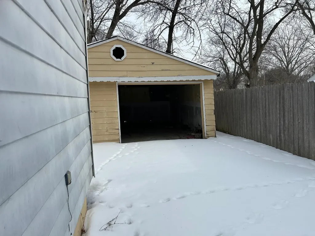 4110 Leerda Street Flint City MI 48504