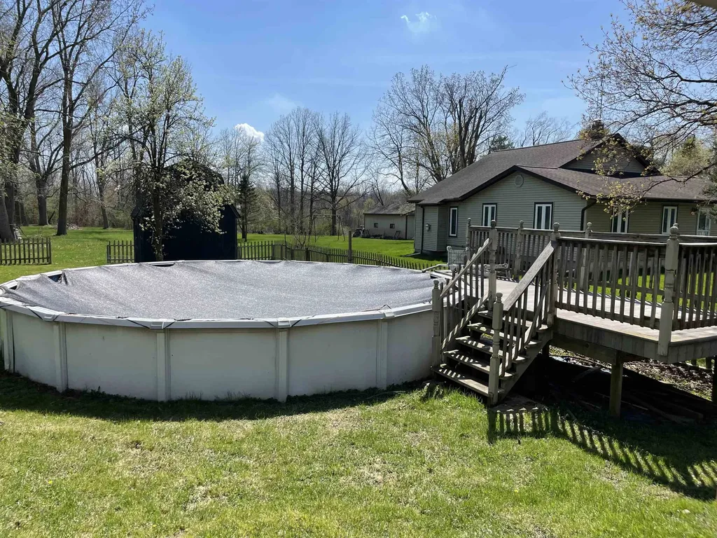 4444 Meadowbrook Dr Drive Flint City MI 48506