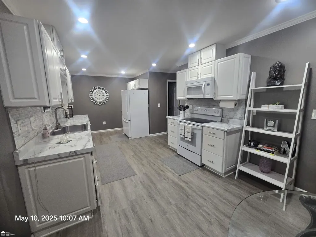1845 Laurel Oak Drive Flint City MI 48507