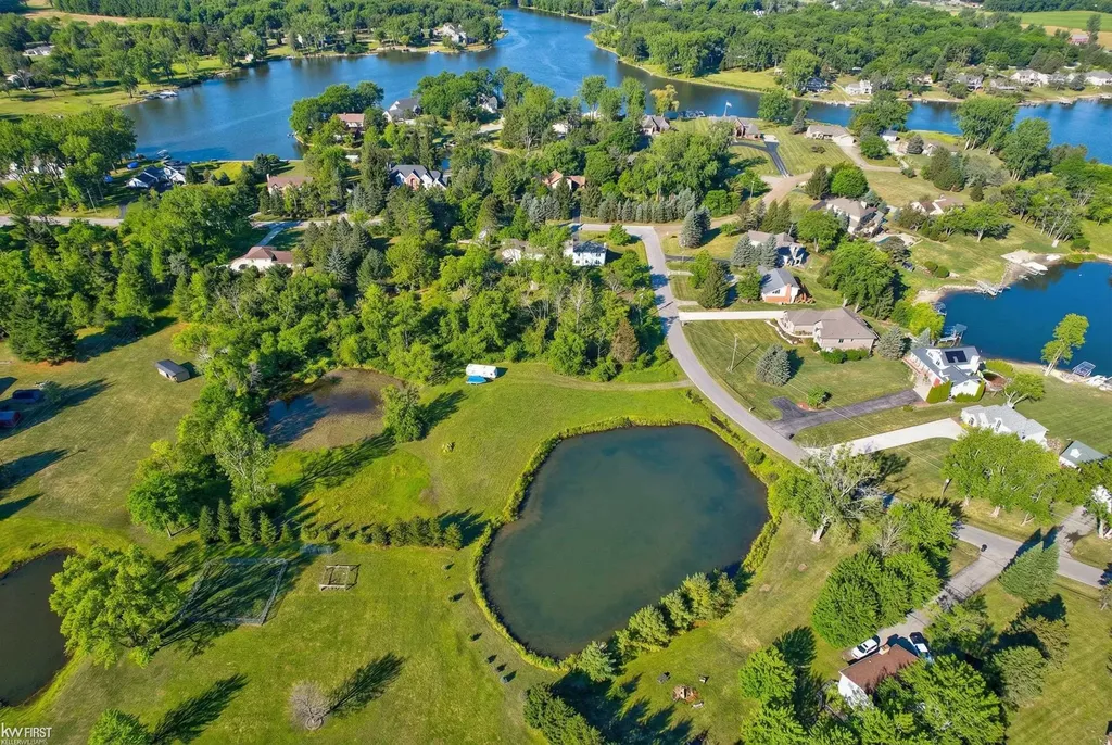 2951 Woodland Drive Hadley Township MI 48455