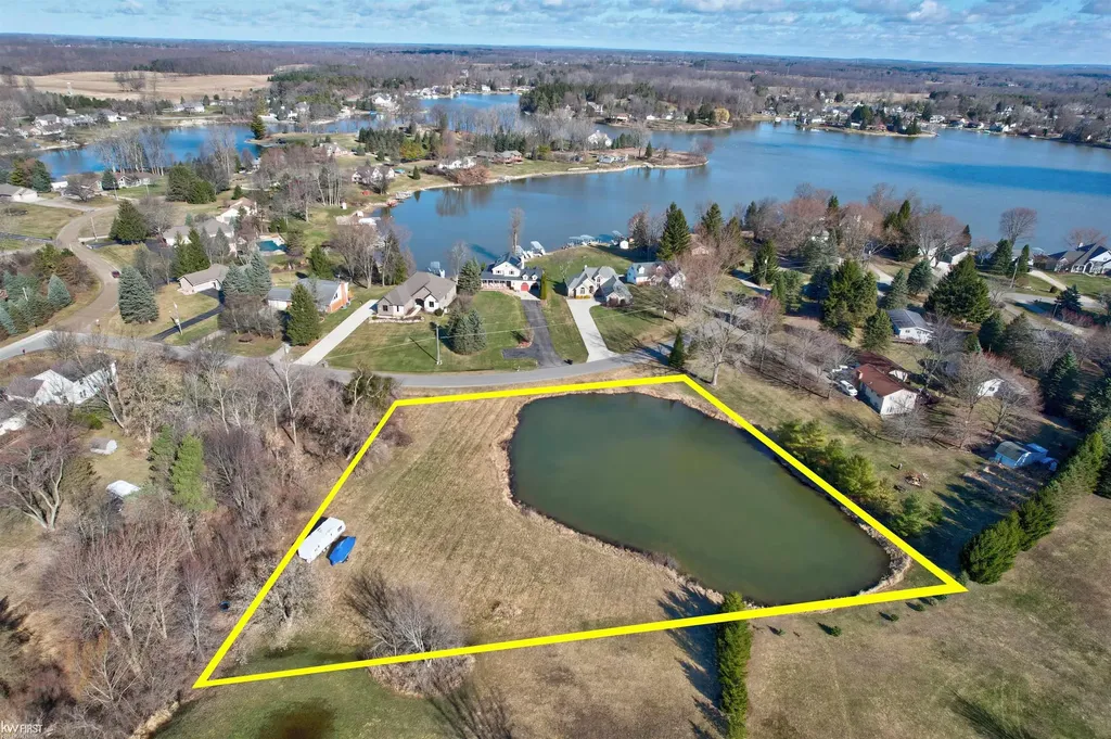 2951 Woodland Drive Hadley Township MI 48455