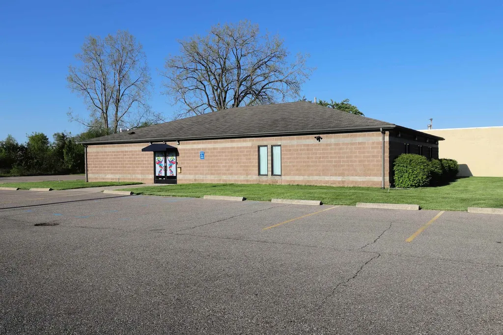 3525 E Court Street Flint City MI 48506