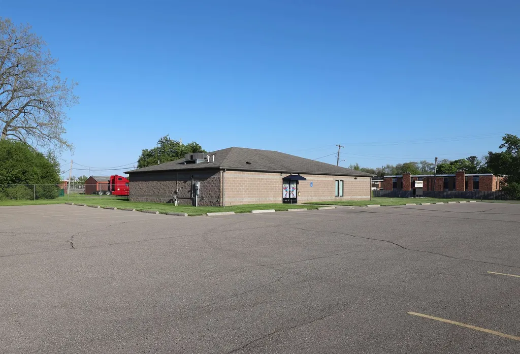 3525 E Court Street Flint City MI 48506