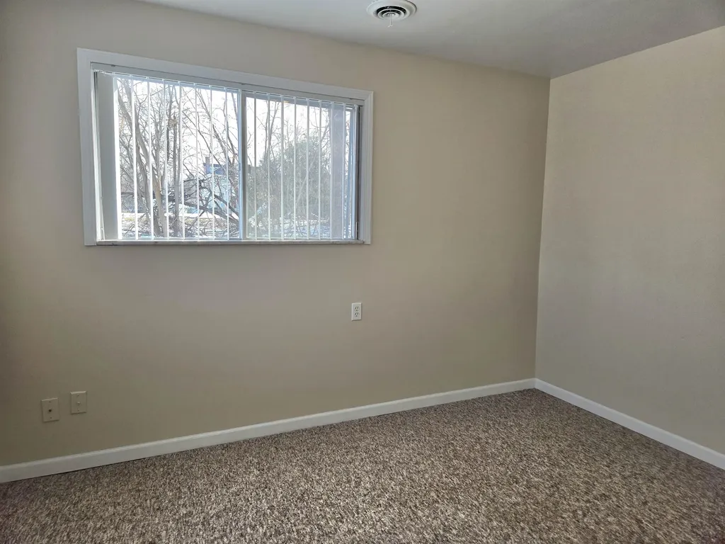305 Furlong Street Fenton City MI 48430