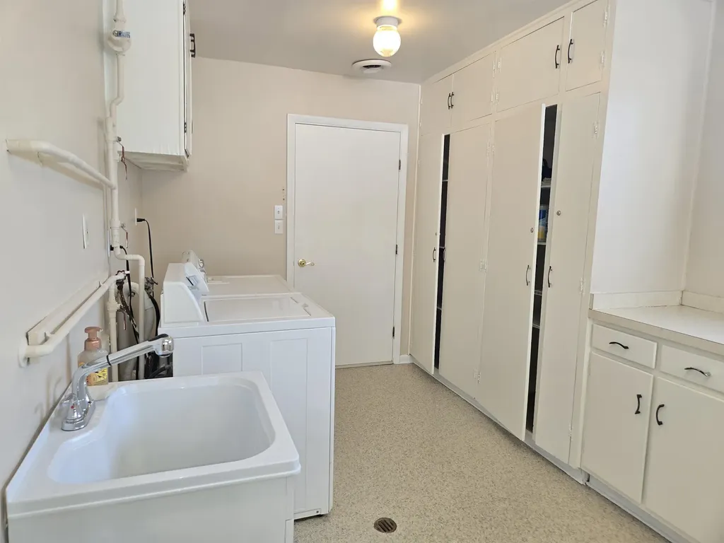 305 Furlong Street Fenton City MI 48430
