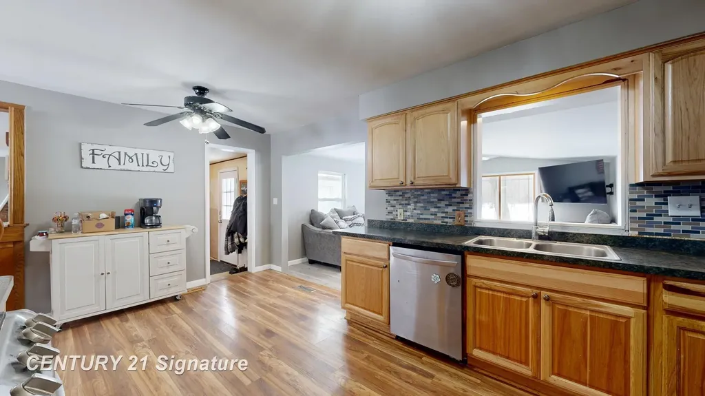 11345 Potter Road Clayton Charter Township MI 48433