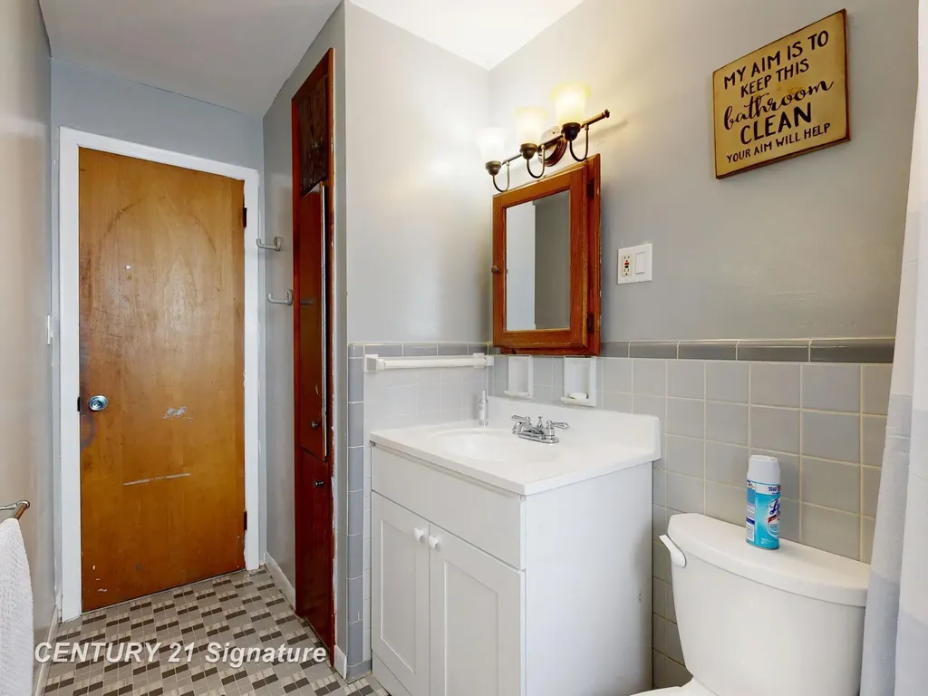 11345 Potter Road Clayton Charter Township MI 48433