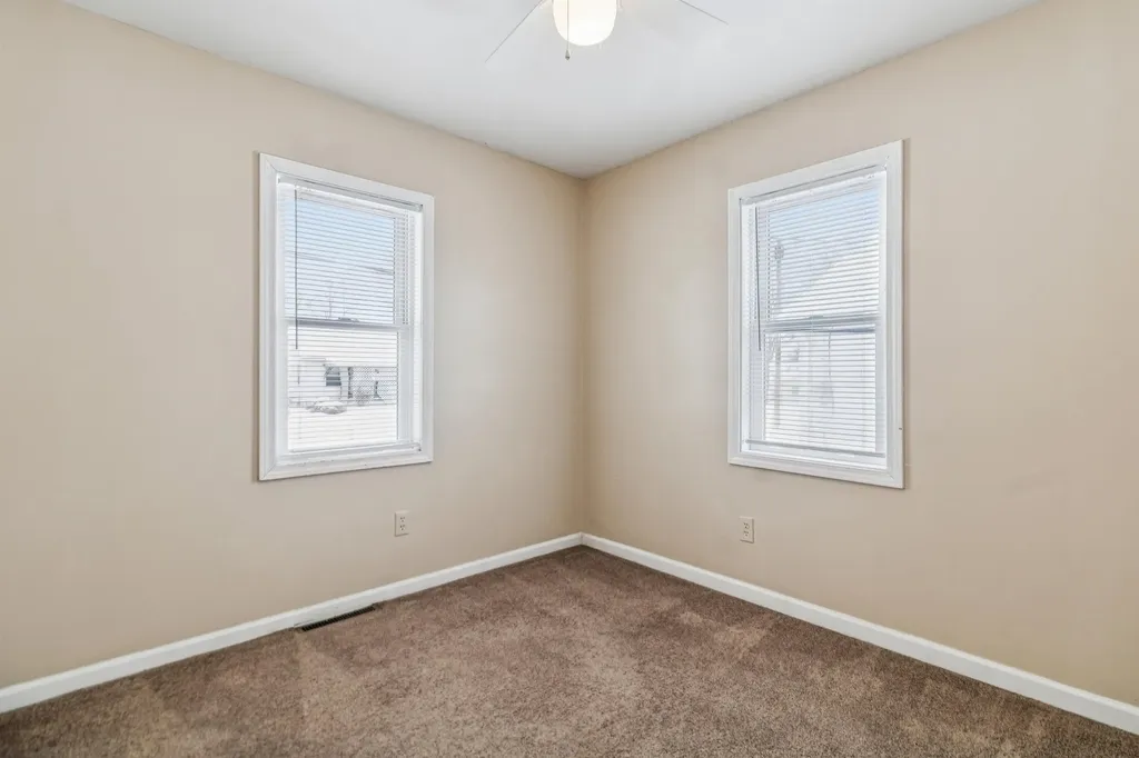 1121 W Boatfield Avenue Flint City MI 48507