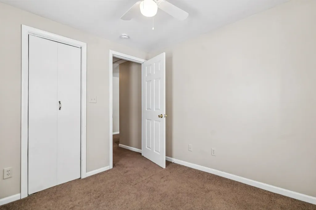 1121 W Boatfield Avenue Flint City MI 48507