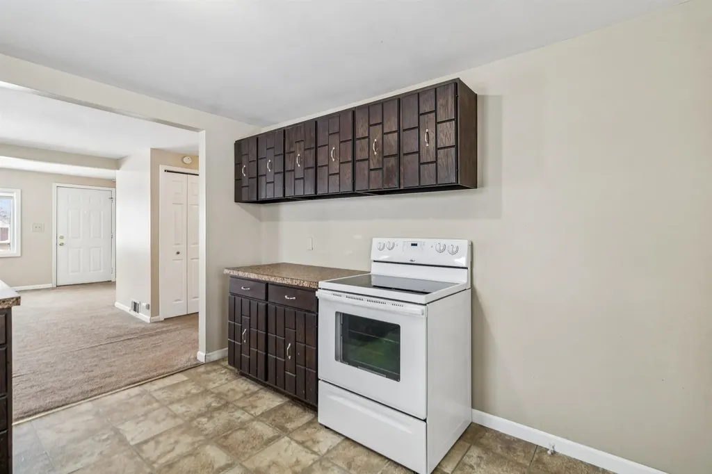1121 W Boatfield Avenue Flint City MI 48507