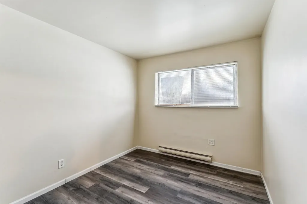 3817 Lippincott Apt 13 Boulevard Flint City MI 48507