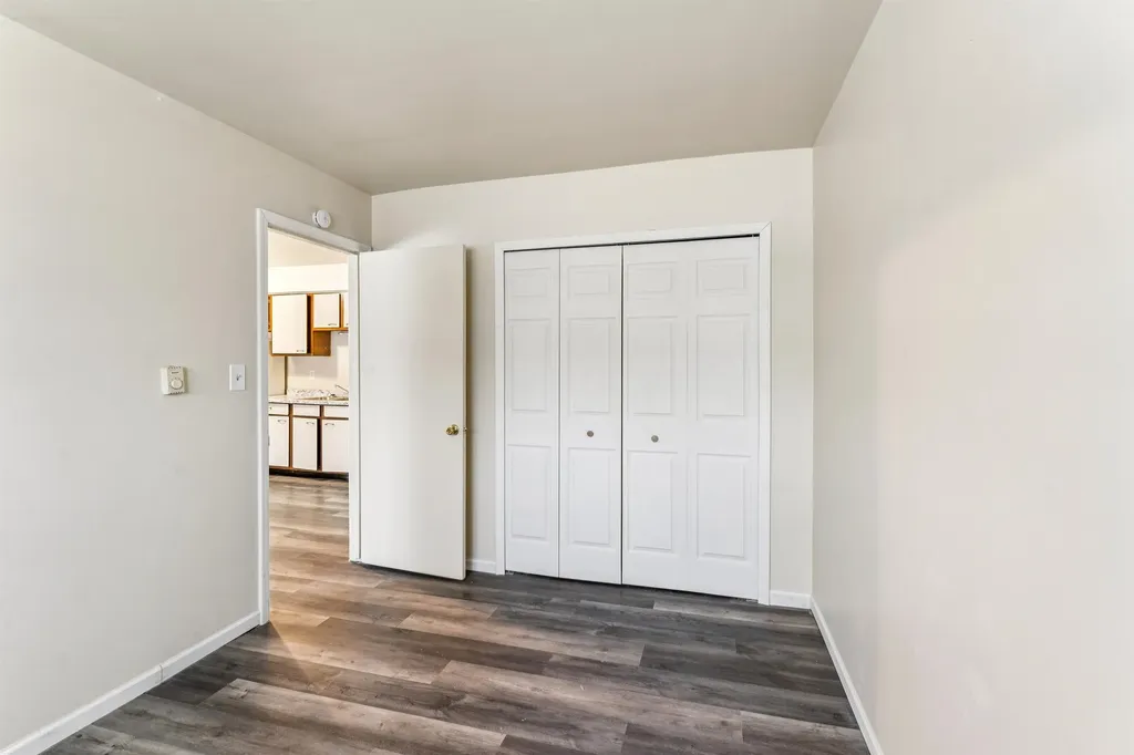 3817 Lippincott Apt 13 Boulevard Flint City MI 48507