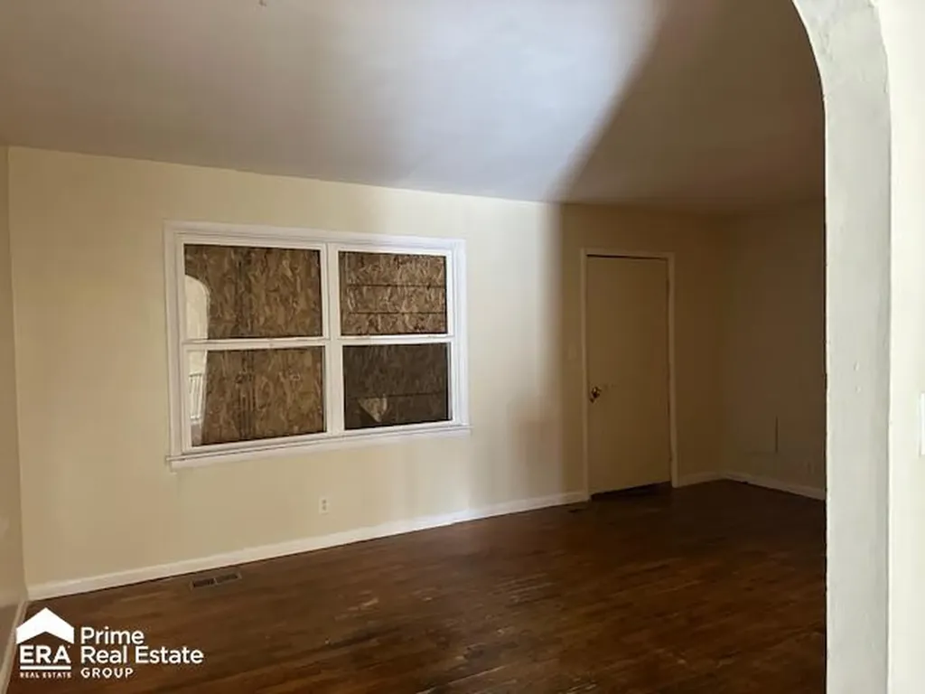1080 E Cornell Avenue Genesee Charter Township MI 48505