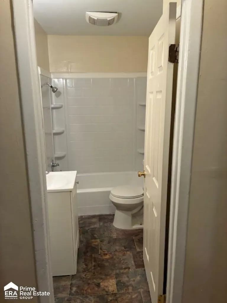 1080 E Cornell Avenue Genesee Charter Township MI 48505