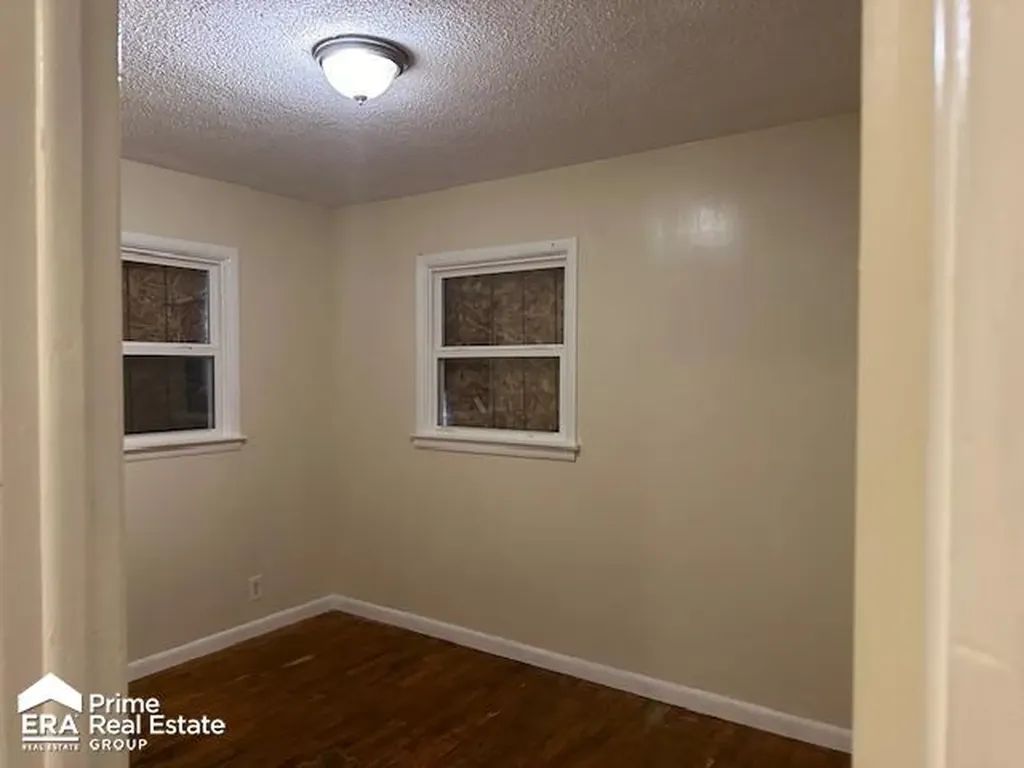 1080 E Cornell Avenue Genesee Charter Township MI 48505