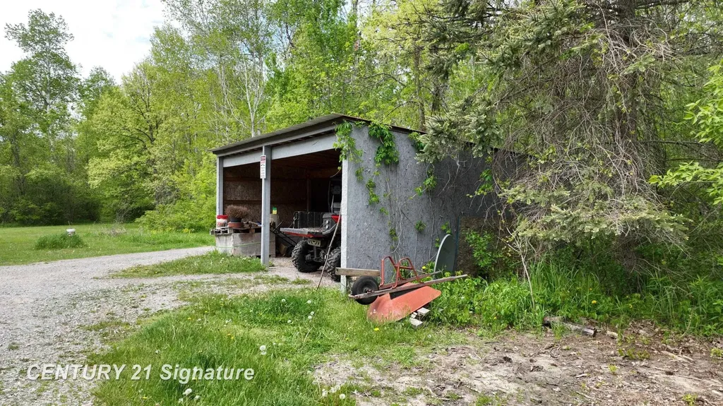 150 E Winegars Road Hay Township MI 48624