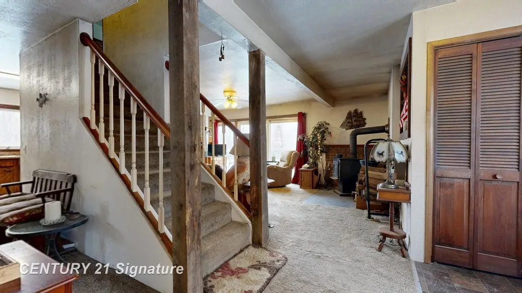 150 E Winegars Road Hay Township MI 48624