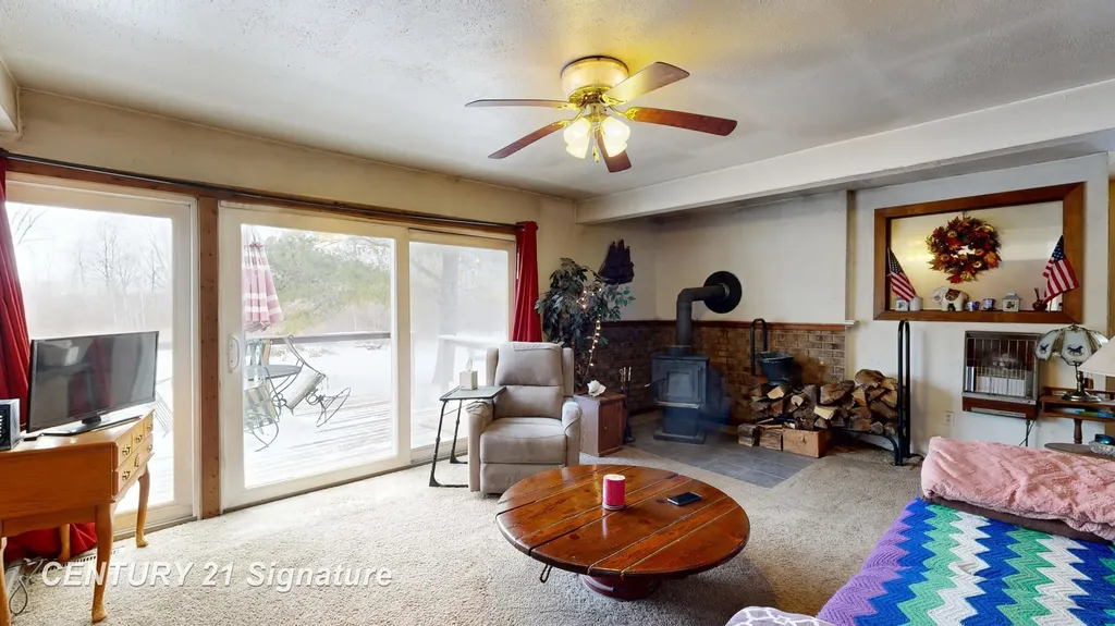 150 E Winegars Road Hay Township MI 48624