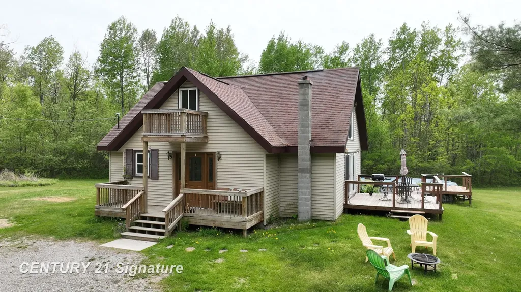 150 E Winegars Road Hay Township MI 48624