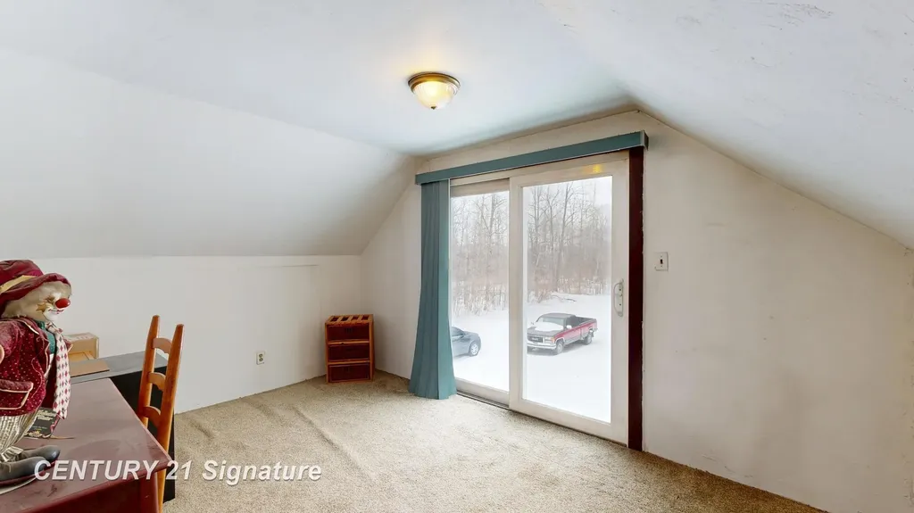 150 E Winegars Road Hay Township MI 48624
