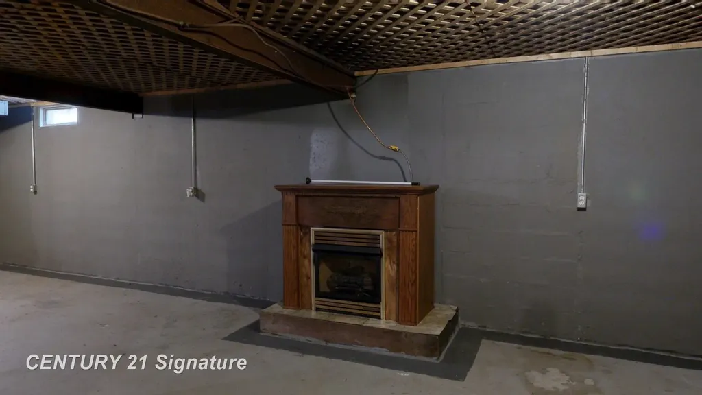 150 E Winegars Road Hay Township MI 48624