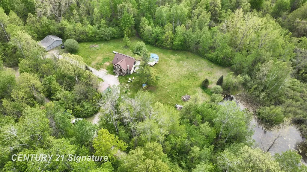 150 E Winegars Road Hay Township MI 48624