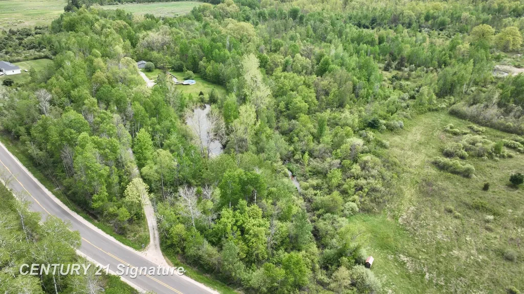 150 E Winegars Road Hay Township MI 48624