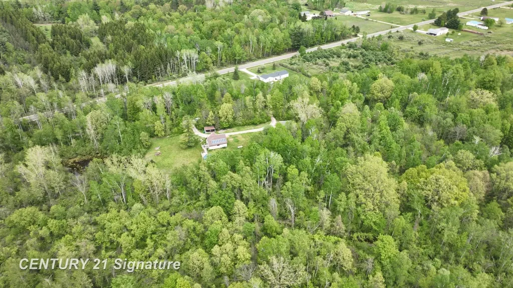 150 E Winegars Road Hay Township MI 48624