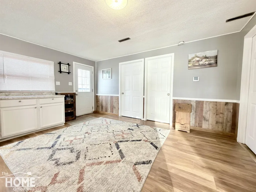 2032 Howard Point Drive Castleton Township MI 49073