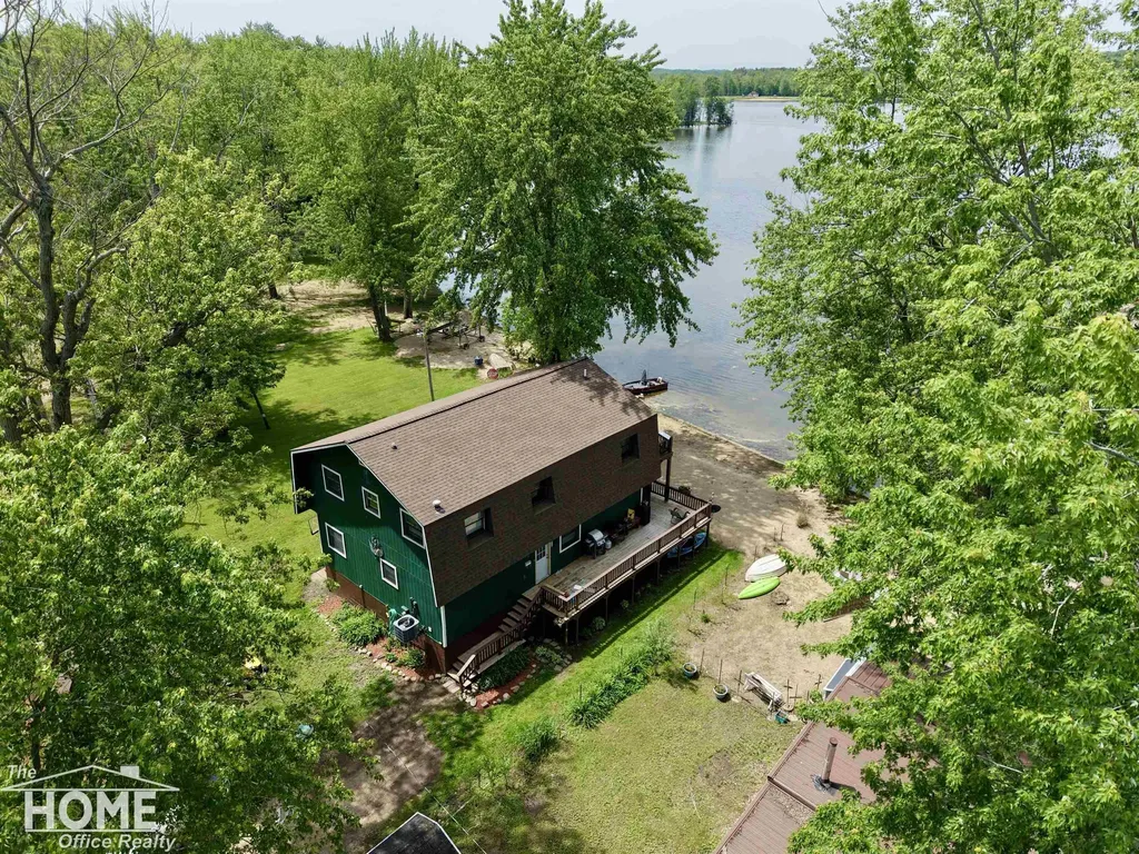 2032 Howard Point Drive Castleton Township MI 49073