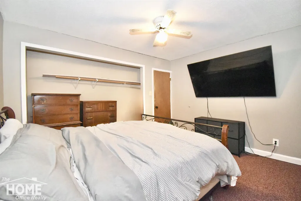 2032 Howard Point Drive Castleton Township MI 49073
