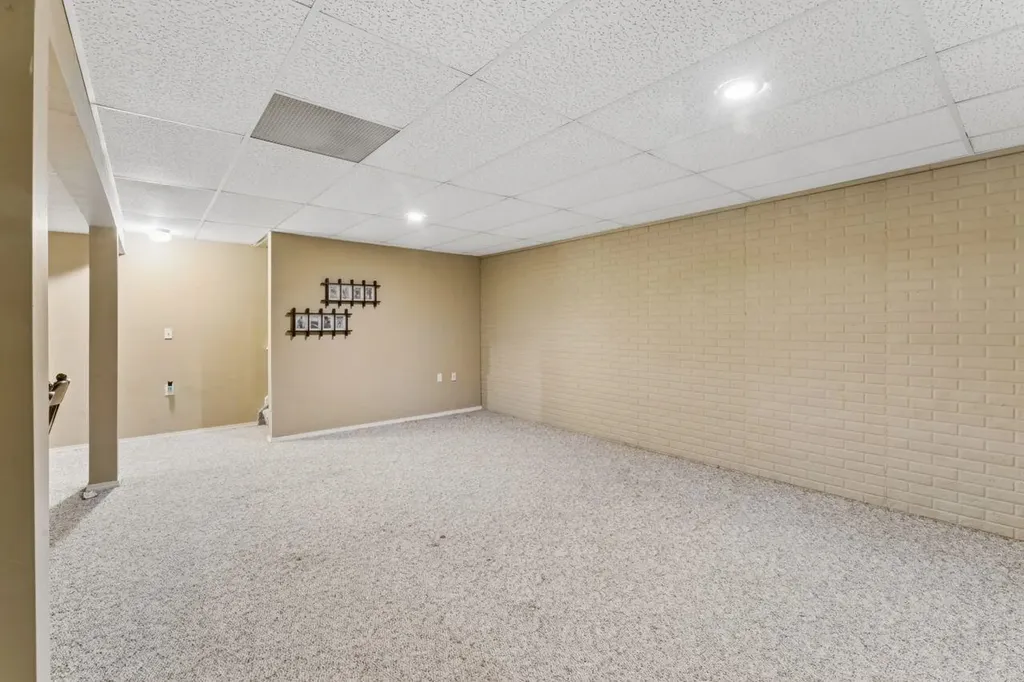 2338 Golden Pond Court Fenton Charter Township MI 48430