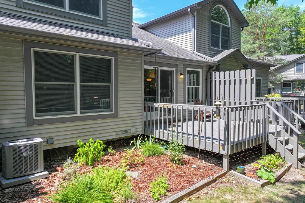 2338 Golden Pond Court Fenton Charter Township MI 48430