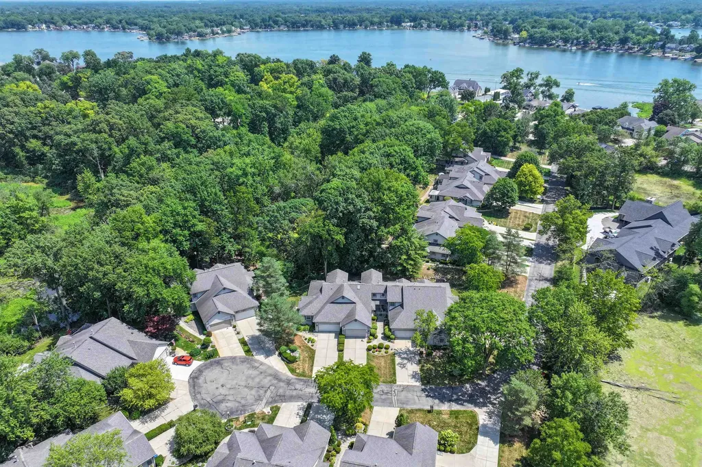 2338 Golden Pond Court Fenton Charter Township MI 48430