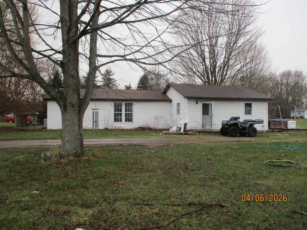 5792 Howell Road Marathon Township MI 48464