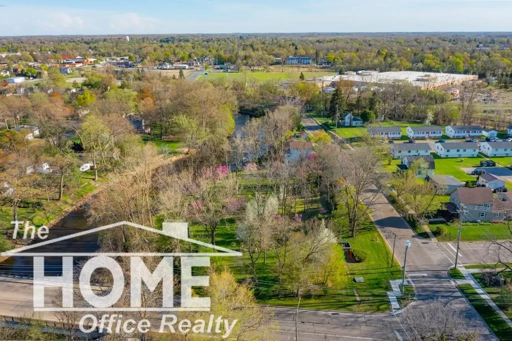 Vacant W Oliver Street Owosso City MI 48867