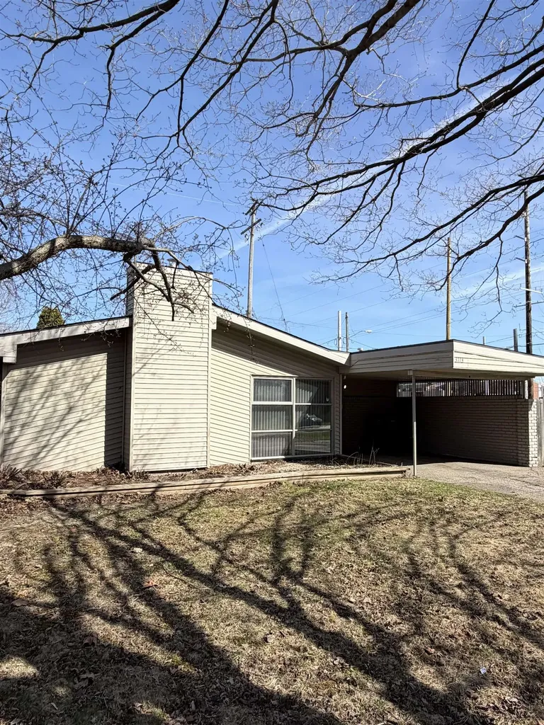 3713 Briarwood Drive Flint City MI 48507