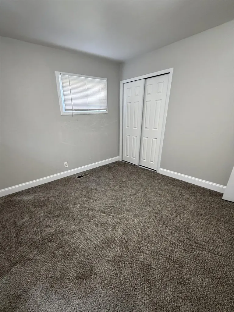 3713 Briarwood Drive Flint City MI 48507
