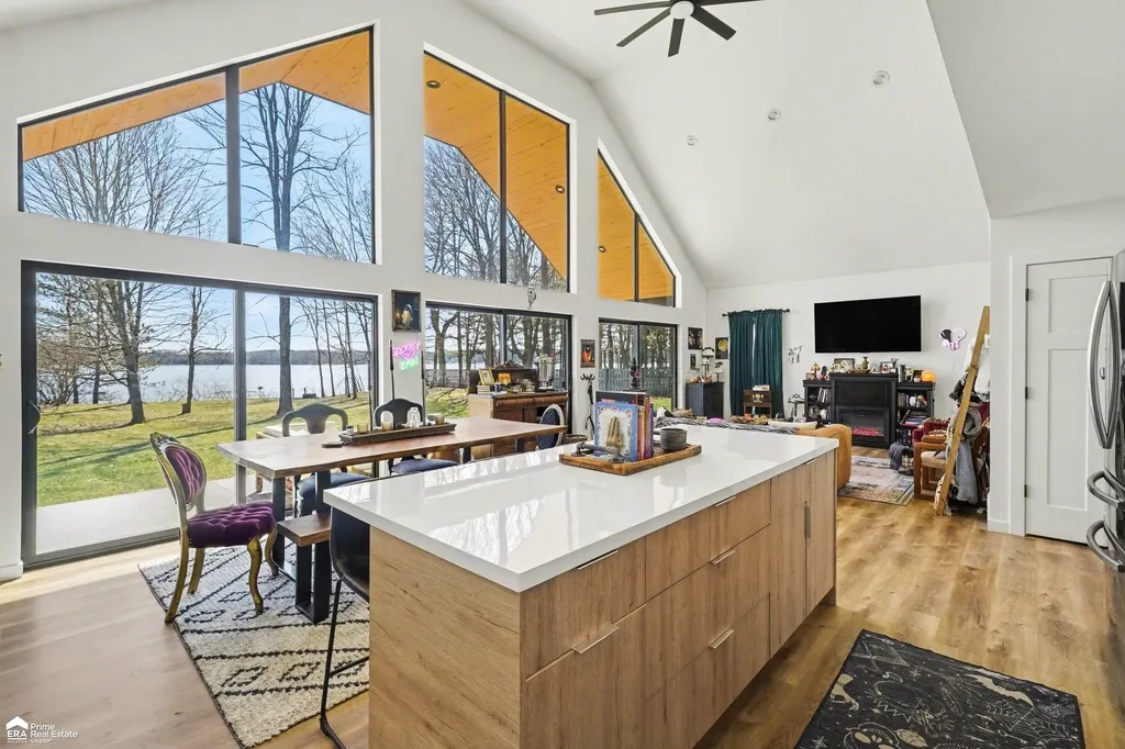 5881 Lake Crest Drive Oregon Township MI 48421