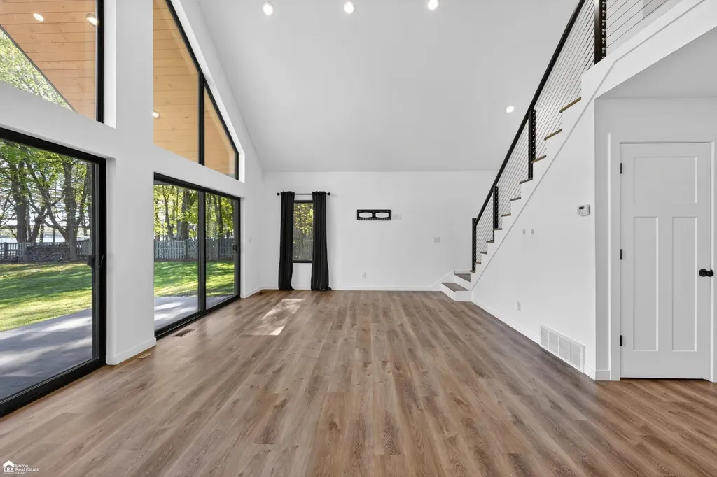5881 Lake Crest Drive Oregon Township MI 48421