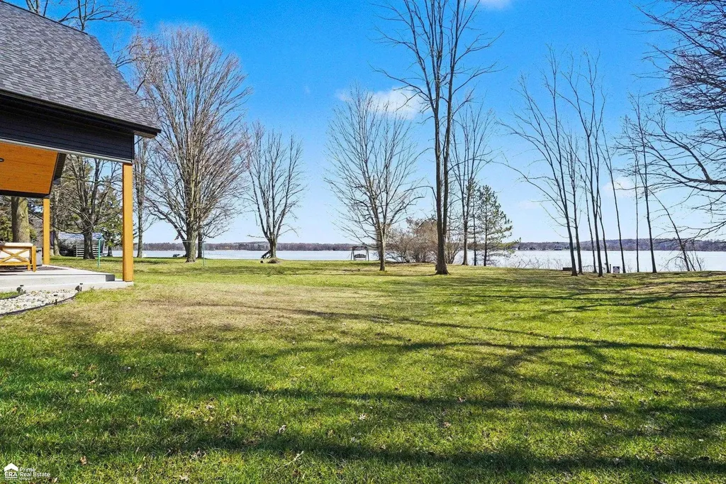5881 Lake Crest Drive Oregon Township MI 48421