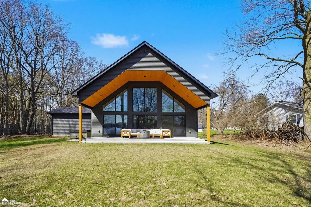5881 Lake Crest Drive Oregon Township MI 48421