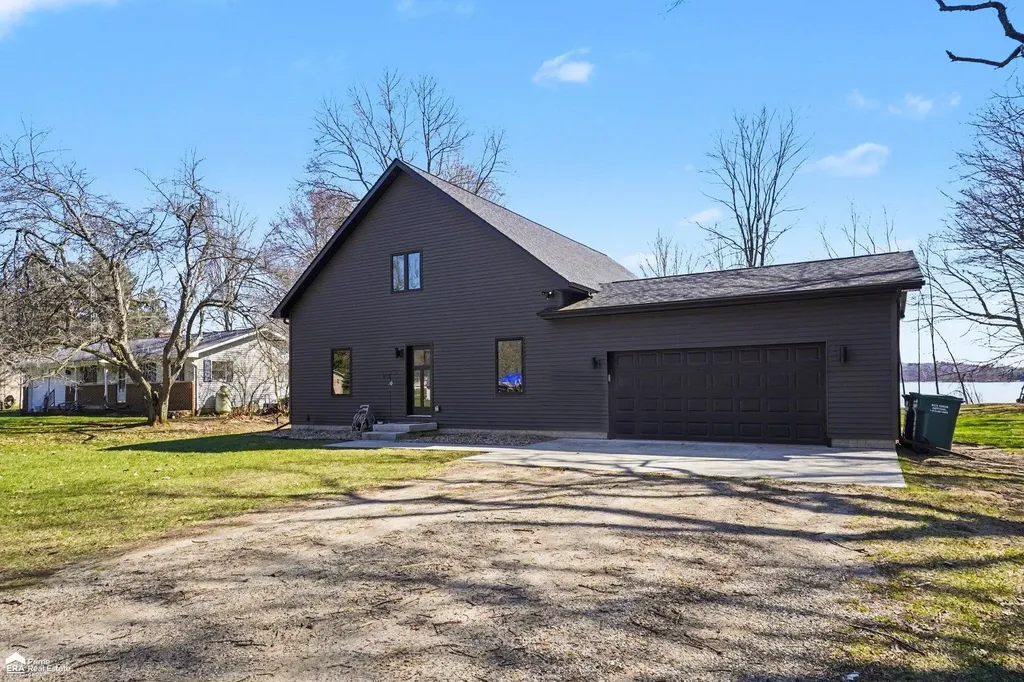 5881 Lake Crest Drive Oregon Township MI 48421