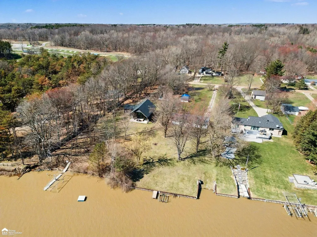 5881 Lake Crest Drive Oregon Township MI 48421