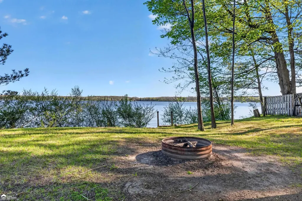 5881 Lake Crest Drive Oregon Township MI 48421
