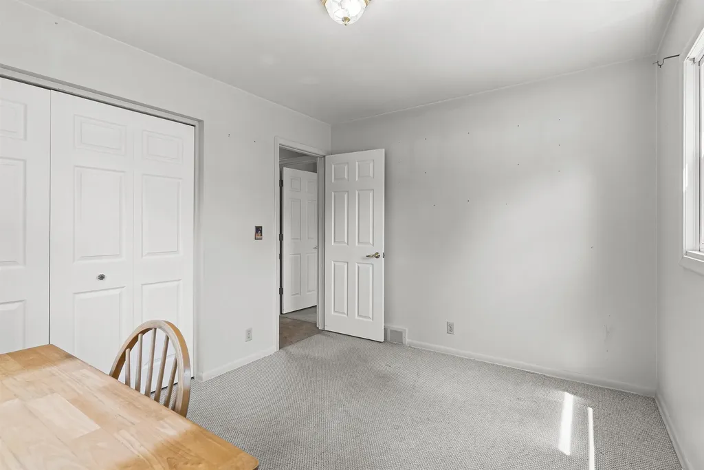 604 Somerset Drive Flushing City MI 48433