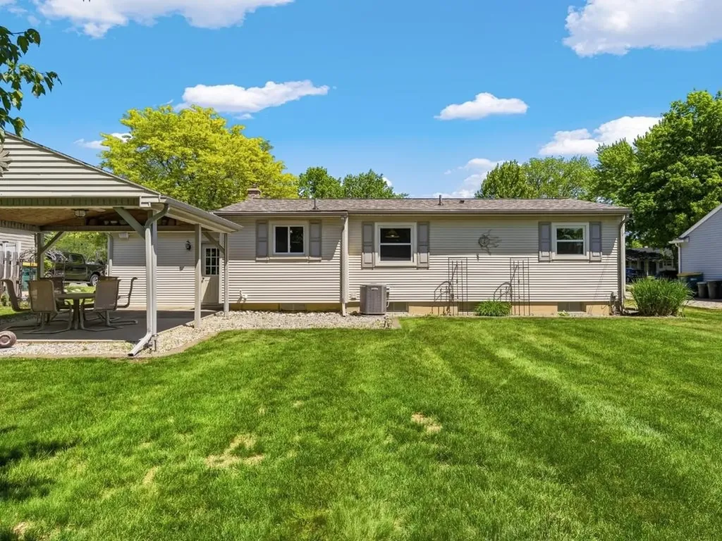 604 Somerset Drive Flushing City MI 48433